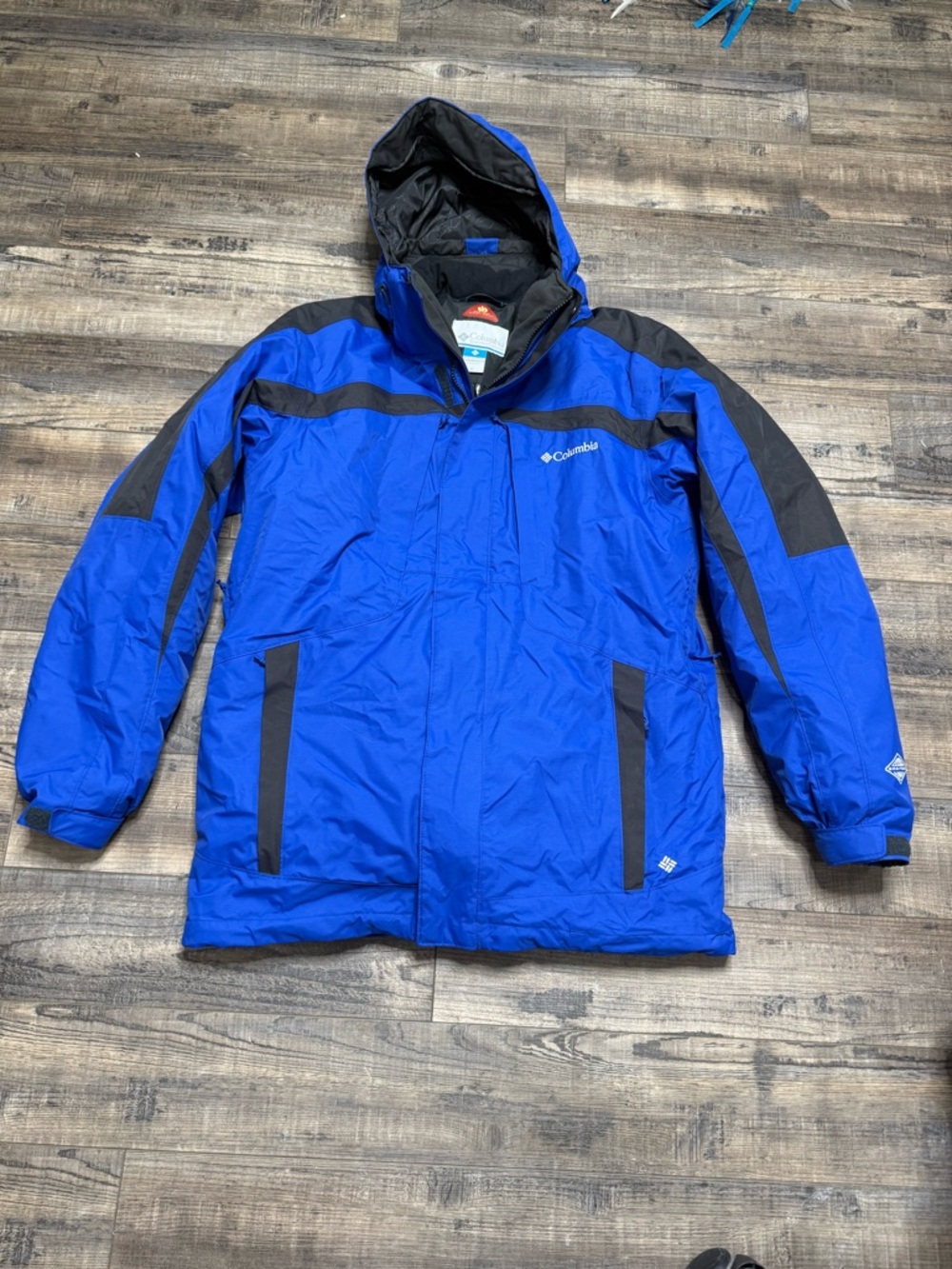 Columbia Blue Jacket Omni Heat Waterproof 
Breathable Men's Size Medium